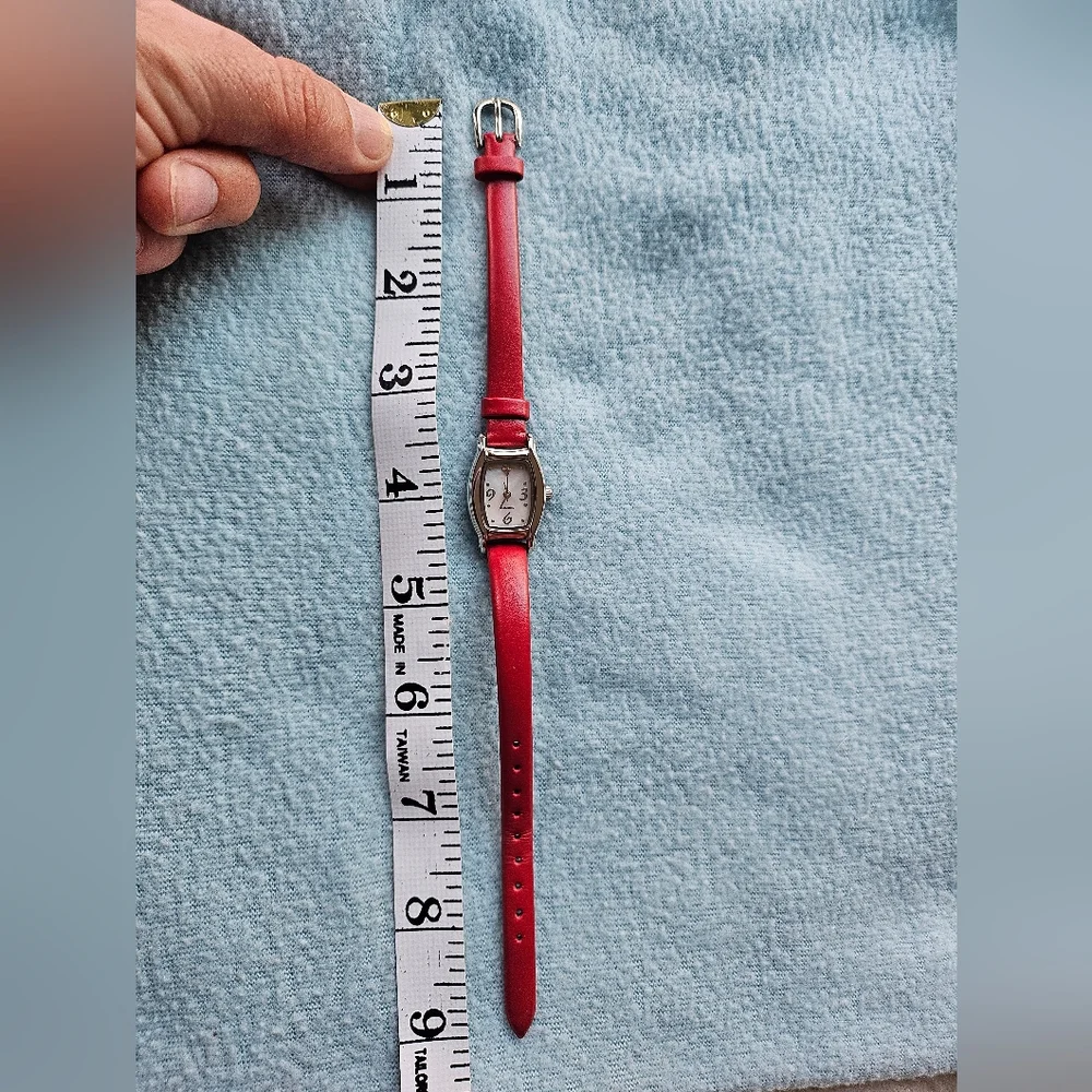 Avon Diamond Accent Watch, Mother of Pearl Dial, Red, Silver, NWT - Picture 10 of 14